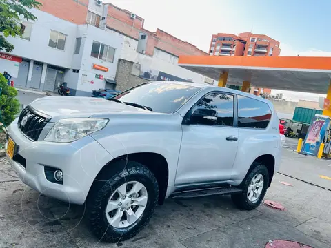 Toyota Prado Sumo 2.7L Aut TX usado (2011) color Plata precio $123.000.000