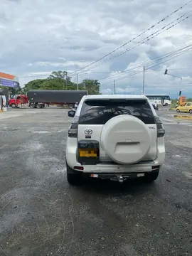 Toyota Prado 2.7L Sumo TX-L usado (2011) color Blanco precio $125.000.000