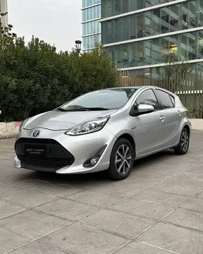 Toyota Prius C 1.5L Aut usado (2020) color Gris precio $13.490.000