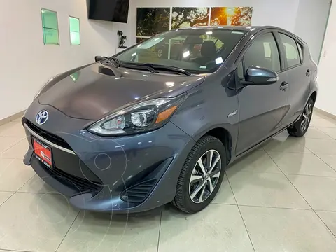 Toyota Prius C 1.5L usado (2020) color Gris precio $369,000