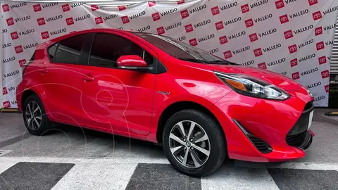 Toyota Prius C 1.5L usado (2021) color Rojo financiado en mensualidades(enganche $148,390 mensualidades desde $6,375)