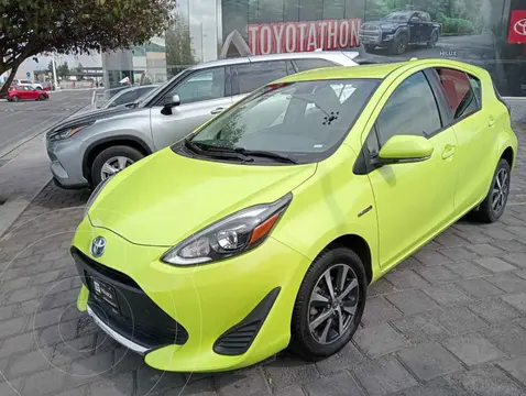 Toyota Prius C 1.5L usado (2020) color Verde financiado en mensualidades(enganche $83,044 mensualidades desde $8,837)