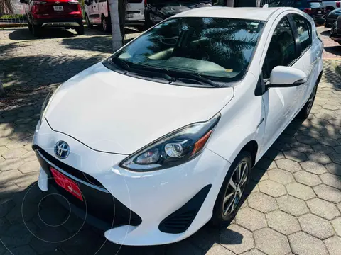 Toyota Prius C 1.5L usado (2018) color Blanco precio $247,000