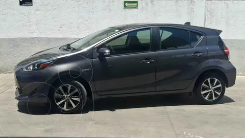 Toyota Prius C 1.5L usado (2019) color Gris precio $289,000