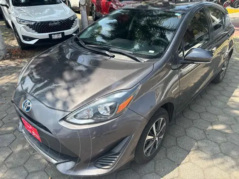Toyota Prius C 1.5L usado (2020) color Gris financiado en mensualidades(enganche $82,506 mensualidades desde $7,328)