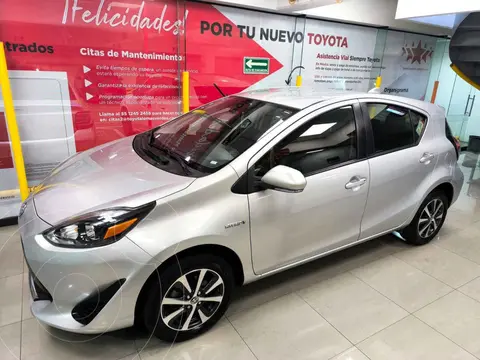 Toyota Prius C 1.5L usado (2021) color Plata financiado en mensualidades(enganche $74,580 mensualidades desde $7,357)