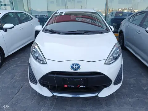Toyota Prius C 1.5L usado (2021) color Blanco precio $330,000