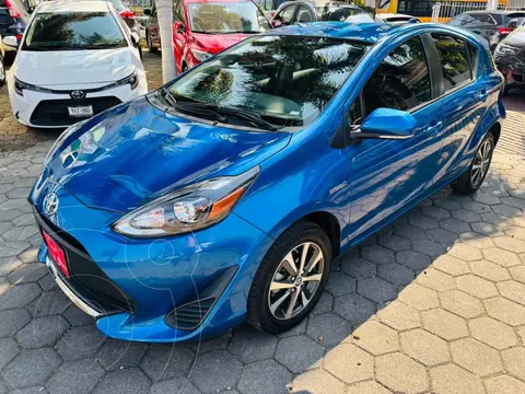 Toyota Prius C 1.5L usado (2020) color Azul financiado en mensualidades(enganche $87,881 mensualidades desde $7,806)