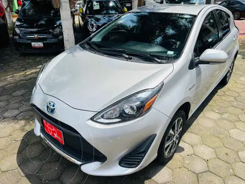 Toyota Prius C 1.5L usado (2021) color Plata financiado en mensualidades(enganche $88,150 mensualidades desde $7,830)