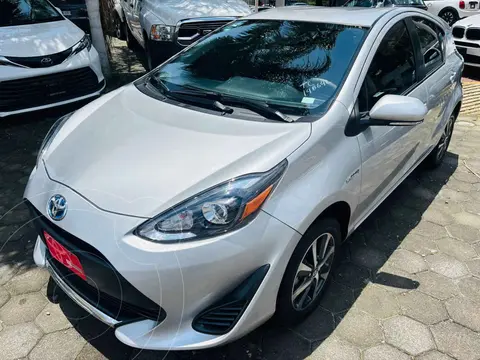 Toyota Prius C 1.5L usado (2021) color Plata financiado en mensualidades(enganche $87,881 mensualidades desde $7,806)