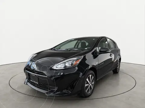 Toyota Prius C 1.5L usado (2019) color Negro financiado en mensualidades(enganche $61,600 mensualidades desde $6,077)