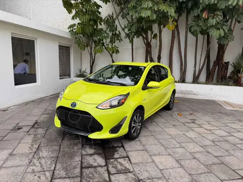 Toyota Prius C 1.5L usado (2021) color Verde precio $330,000