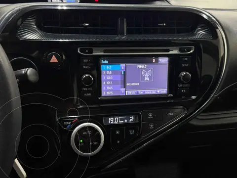 foto Toyota Prius C 1.5L usado (2019) color Plata precio $285,000