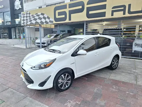 Toyota Prius C 1.5L usado (2021) color Blanco precio $269,000