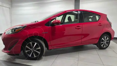 Toyota Prius C 1.5L usado (2020) color Rojo precio $295,000