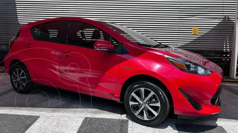 Toyota Prius C 1.5L usado (2021) color Rojo precio $350,000