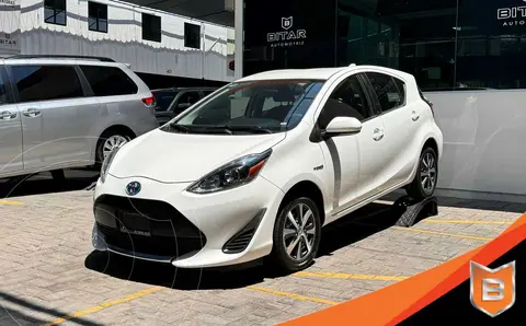 Toyota Prius C 1.5L usado (2018) color Blanco precio $249,900