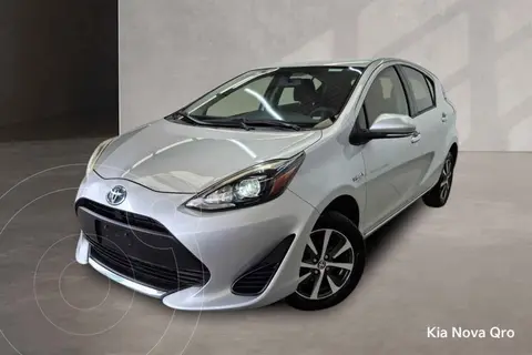 Toyota Prius C 1.5L usado (2021) color Plata financiado en mensualidades(enganche $77,662 mensualidades desde $6,667)