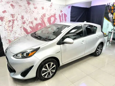 Toyota Prius C 1.5L usado (2020) color Plata precio $312,000