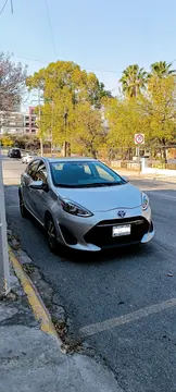 Toyota Prius C 1.5L usado (2019) color Gris precio $265,000
