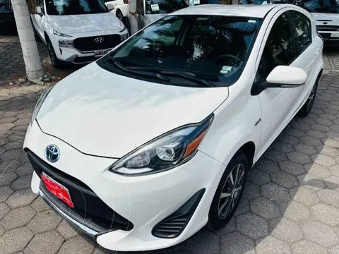 Toyota Prius C 1.5L usado (2020) color Blanco financiado en mensualidades(enganche $85,194 mensualidades desde $7,567)