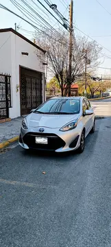 Toyota Prius C 1.5L usado (2019) color Gris precio $265,000