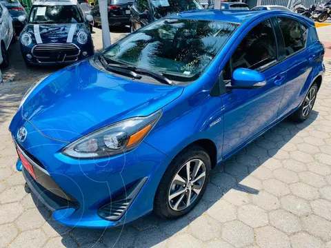 Toyota Prius C 1.5L usado (2019) color Azul financiado en mensualidades(enganche $71,750 mensualidades desde $5,292)