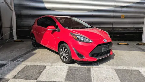 Toyota Prius C 1.5L usado (2020) color Rojo precio $265,000