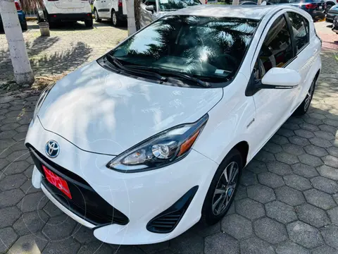 Toyota Prius C 1.5L usado (2021) color Blanco financiado en mensualidades(enganche $85,194 mensualidades desde $7,567)
