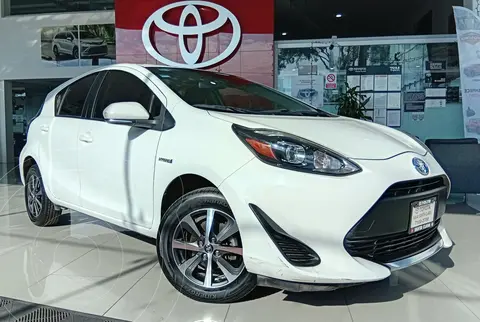 Toyota Prius C 1.5L usado (2021) color Blanco financiado en mensualidades(enganche $129,580 mensualidades desde $5,567)