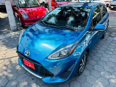 Toyota Prius C 1.5L usado (2020) color Azul financiado en mensualidades(enganche $74,981 mensualidades desde $6,660)