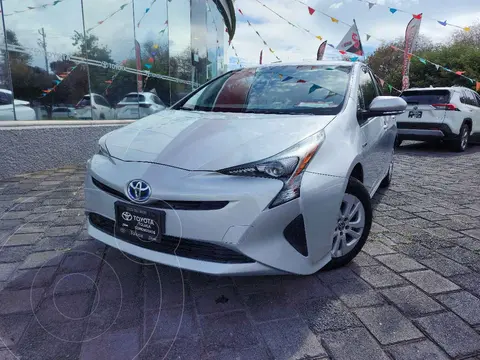 Toyota Prius Premium SR usado (2018) color Plata financiado en mensualidades(enganche $91,225 mensualidades desde $8,894)