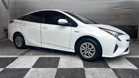 Toyota Prius BASE usado (2016) color Blanco precio $200,000