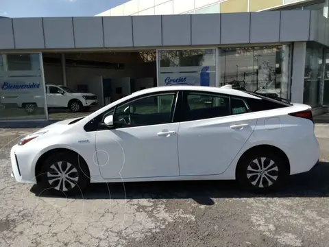 Toyota Prius Base usado (2022) color Blanco financiado en mensualidades(enganche $69,440 mensualidades desde $7,576)