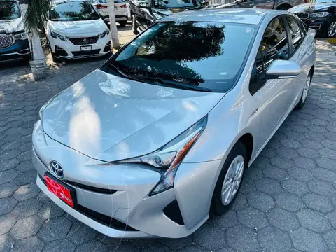 Toyota Prius BASE usado (2017) color Plata precio $277,000