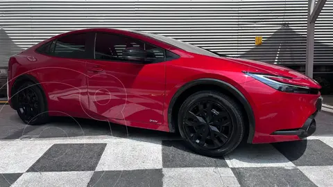 Toyota Prius Base usado (2024) color Rojo financiado en mensualidades(enganche $198,550 mensualidades desde $8,530)