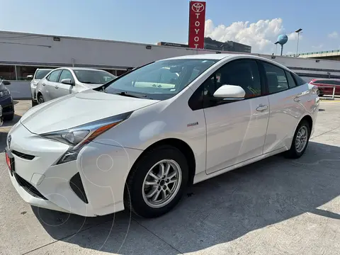Toyota Prius BASE usado (2017) color Blanco precio $389,000