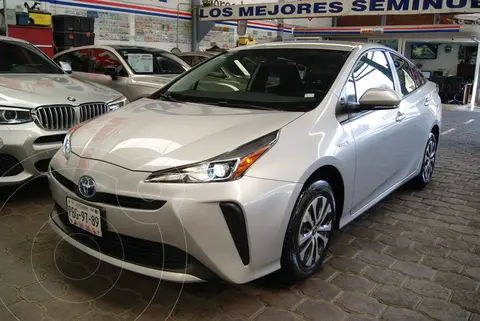 Toyota Prius Base usado (2022) color Plata Metalico precio $330,000