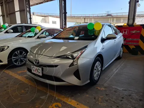 Toyota Prius Premium usado (2018) color Blanco Perla financiado en mensualidades(enganche $67,500 mensualidades desde $6,100)