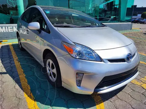 Toyota Prius Premium SR usado (2015) color Plata financiado en mensualidades(enganche $66,250 mensualidades desde $4,886)