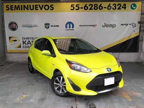 Toyota Prius Premium usado (2020) color Verde Lima precio $299,700