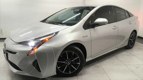 Toyota Prius Premium SR usado (2016) color Plata financiado en mensualidades(enganche $59,400 mensualidades desde $5,860)