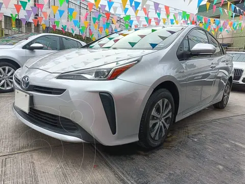 Toyota Prius Base usado (2020) color Plata Metalico precio $309,500