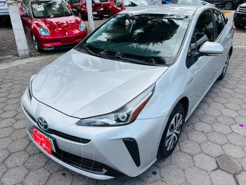 Toyota Prius Base usado (2020) color Plata financiado en mensualidades(enganche $87,881 mensualidades desde $7,806)