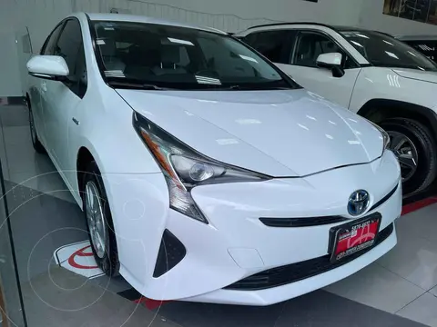 Toyota Prius BASE usado (2017) color Blanco financiado en mensualidades(enganche $67,188 mensualidades desde $5,673)