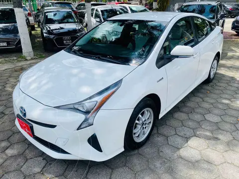 Toyota Prius Premium SR usado (2016) color Blanco precio $277,000