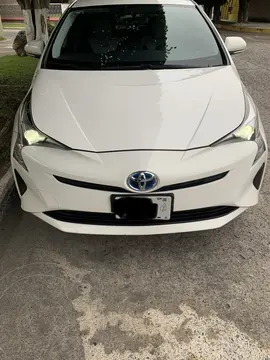 Toyota Prius BASE usado (2017) color Blanco precio $295,000