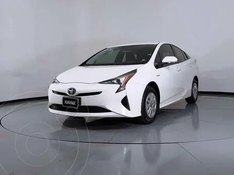 Toyota Prius BASE usado (2017) color Blanco precio $308,999