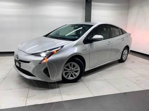 Toyota Prius BASE usado (2017) color Plata precio $250,000