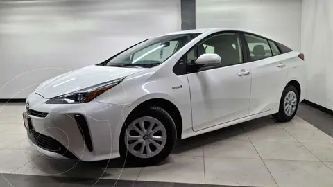Toyota Prius BASE usado (2019) color Blanco financiado en mensualidades(enganche $68,200 mensualidades desde $6,728)